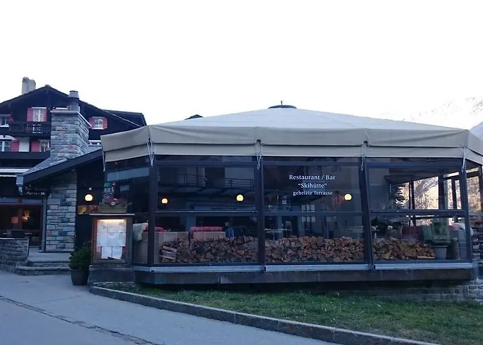 伯吉纳酒店 萨斯费